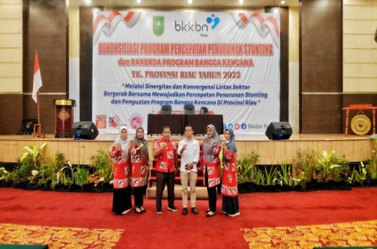 Kadis PPKBP3A Kampar Hadiri Acara Rekonsiliasi Penurunan Stunting 2022 BKKBN Prov. Riau